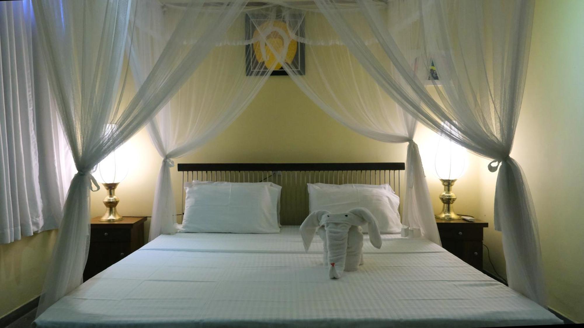 Chandra Villa Ayurveda Resort Bentota Bagian luar foto